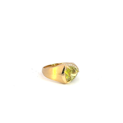 Sphene & Diamonds
